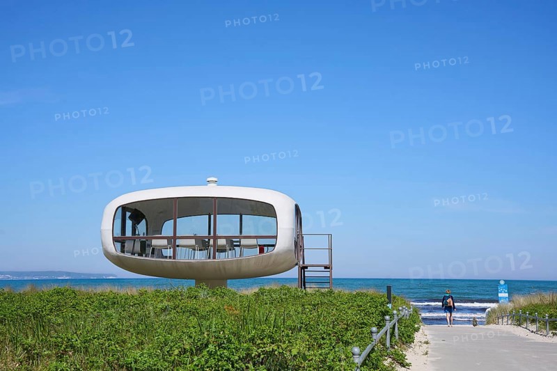 Former rescue tower, beach watch tower, by the architect Ulrich Müther, Müther Tower, modern hypershell construction, now a branch of the registry office, wedding room, beach promenade, beach access 6, Binz seaside resort, island of Rügen, Mecklenburg-Western Pomerania, Germany, Europe