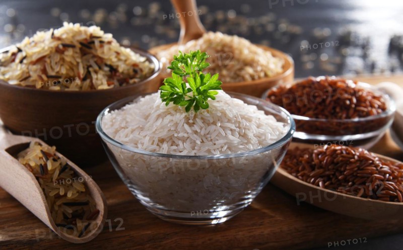 Composition with different sorts of rice including basmati and red rice