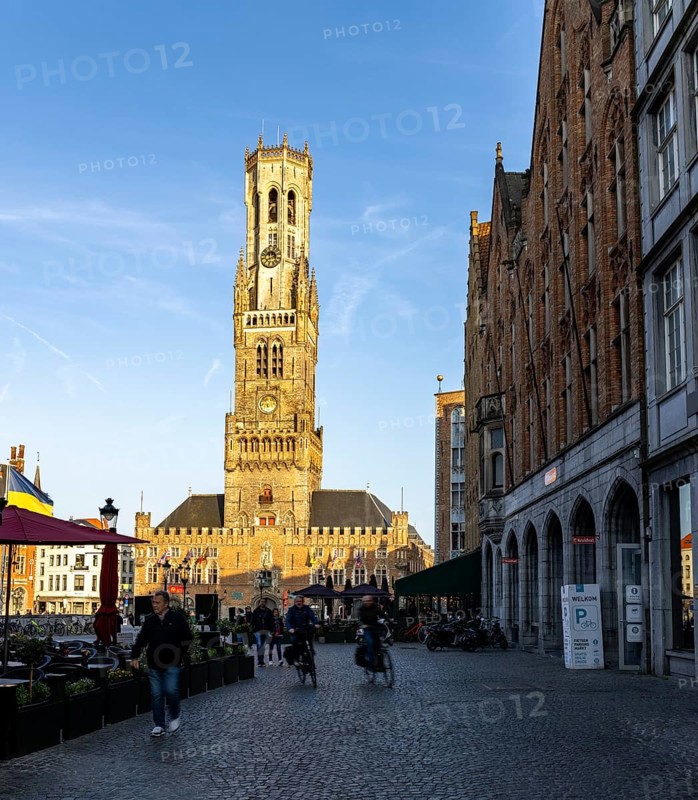 Belfort, medieval bell tower at the market, Brugge, Belgium, Europe