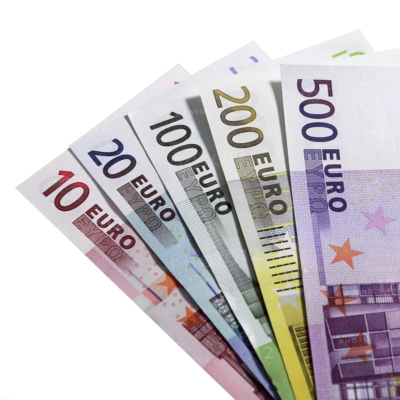 10, 20, 100, 200, and 500 Euro Bank Notes