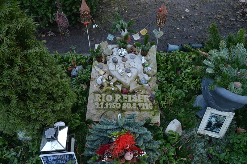 Grave of Rio Reiser, St. Matthew's Churchyard, Gravestone, Old St. Matthew's Churchyard Berlin, Berlin-Schöneberg, Berlin, Germany, Europe