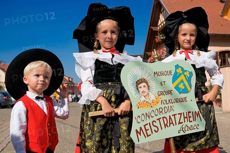 Trachtler at the Sauerkraut Festival, Krautergersheim on the Sauerkraut Road, Colmar, Alsace, France, Europe