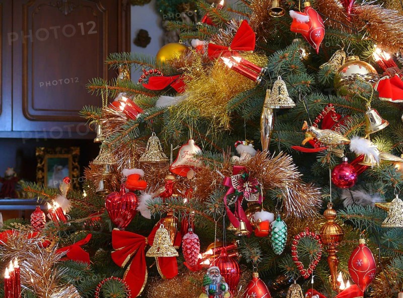 Decorated Christmas tree, Christmas decorations