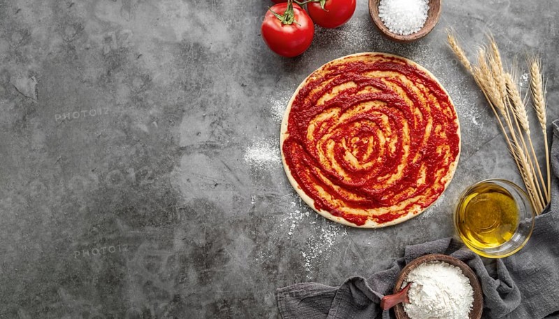 Composition tasty traditional pizza