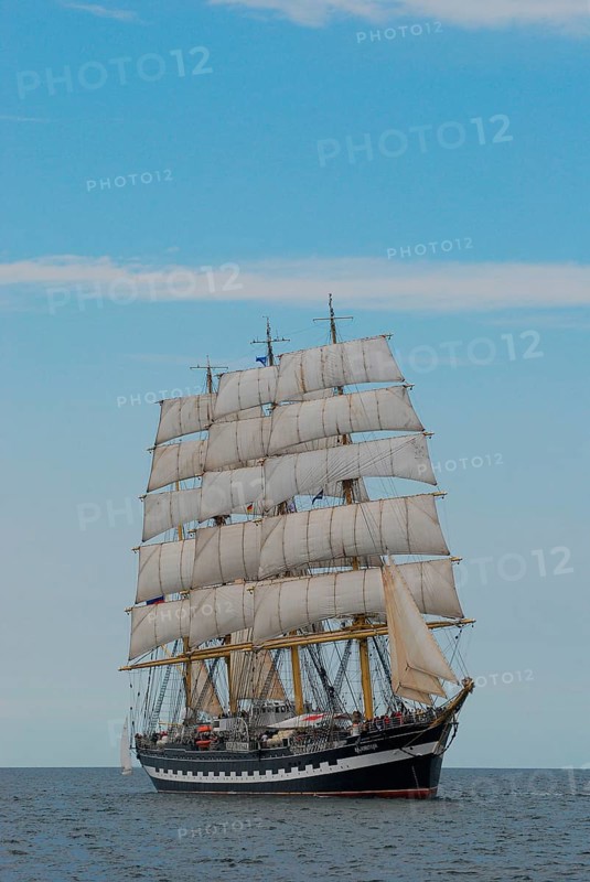 Krusenstern, sail training ship, full-rigged ship, under sail, Kruzenshtern