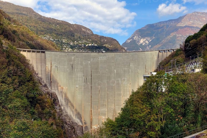 Lago di Vogorno, dam, dam wall, James Bond, Golden Eye, Vorgorno, Valle Verzasca, Ticino, Switzerland, Europe