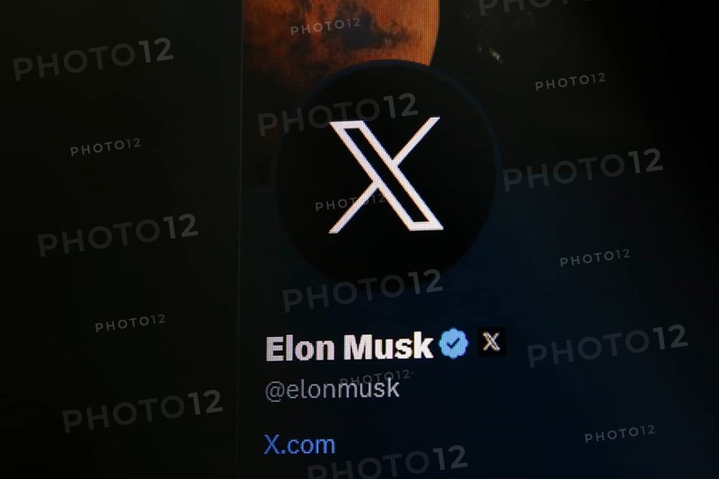 Symbolic image social media, close-up of a dark screen with X logo in Elon Musk's account on the website of the short message service Twitter, Germany, Europe