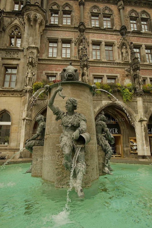 Fish Fountain, Marienplatz, City Hall, Munich, Isar, Isar Valley, Upper Bavaria, Free State, Bavaria, Germany, Europe