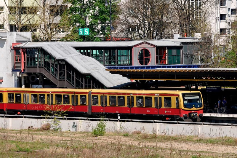 Halensee station, Wilmersdorf, Berlin, S-Bahn, Germany, Europe