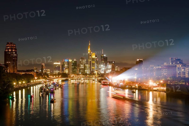Europe Open Air Concert at the Weseler Werft with excursion steamer on the Main in front of the skyline, Deutschherrnbrücke, Frankfurt am Main, Hesse, Germany, Europe