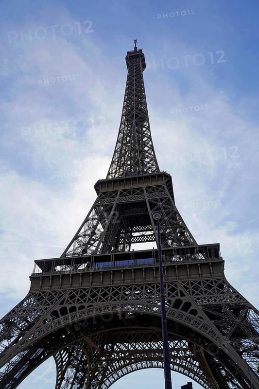 Jardin de la Tour Eiffel, Eiffel Tower, Paris, France, Europe