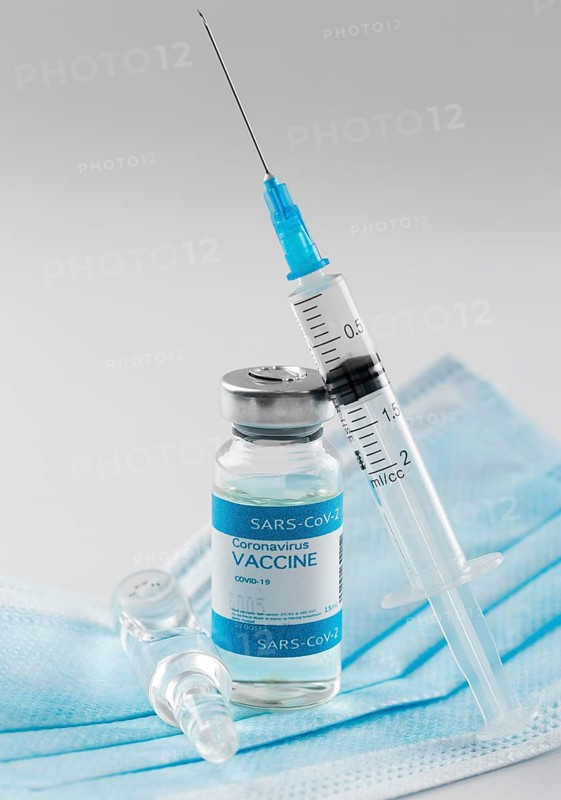 Preventive coronavirus vaccine syringe