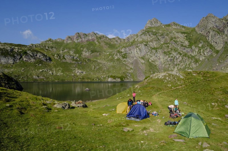 Camp on Lac Bersau, Ayous lakes tour, Pyrenees National Park, Pyrenees Atlantiques, France, Europe