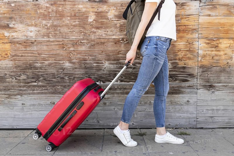 Side view woman with her luggage, Resolution and high quality beautiful photo