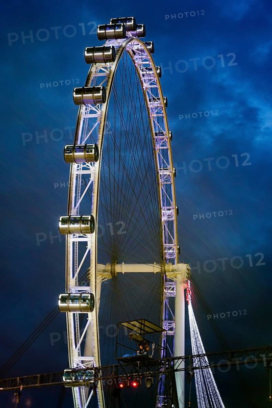 Singapore Flyer Ferris Wheel in Singapore