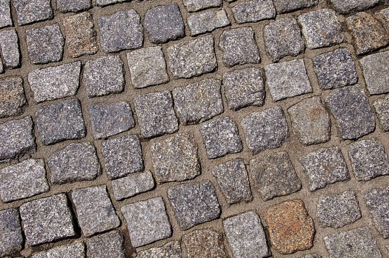 Granite cobbelstone walkway