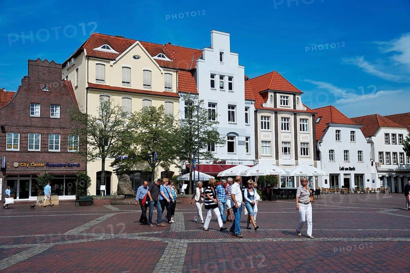 Market, Lingen, Lower Saxony, Germany, Europe
