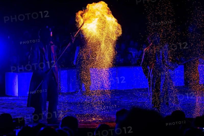 As part of the international theatre festival Sommerwerft 2023 at the Weseler Werft in Frankfurt am Main, artists performed the effective dance and pyro show Traum einer Sache . Sommerwerft takes place from 21 July to 6 August 2023., Weseler Werft, Frankfurt am Main, Hesse, Germany, Fire, Europe