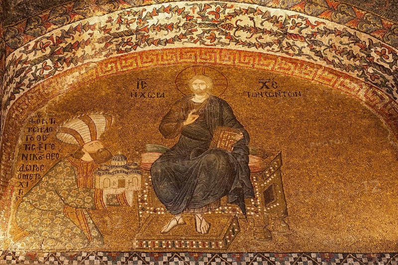 Theodoros Metochites presents the model of the renovated Chora Church to Christ Pantokrator, Chora Church, Istanbul, Turkey, Kariye Camii, Church of the Redeemer, Asia