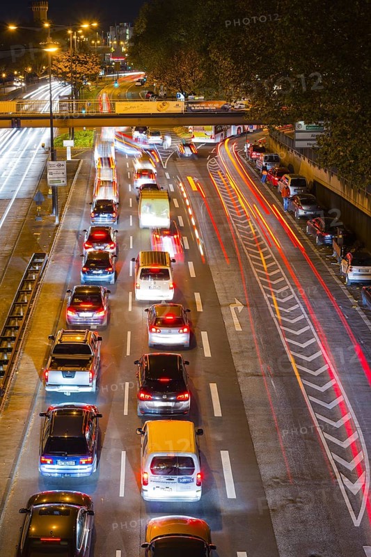 Rush hour, Rheinuferstrasse, Cologne, Rhineland, North Rhine-Westphalia, Germany, Europe