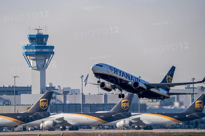 Ryanair Boeing 737 on take-off, air cargo centre, air traffic control tower, Cologne-Bonn Airport, CGN North Rhine-Westphalia, Germany, Europe