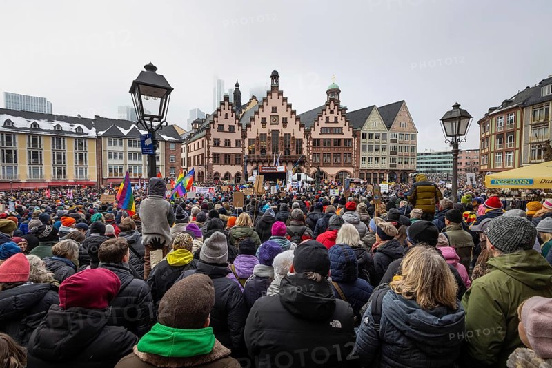 Around 20, 000 people gathered on the Römerberg in Frankfurt am Main on 20 January 2024 to demonstrate against the AfD and right-wing extremism, Römerberg, Frankfurt am Main, Hesse, Germany, Europe