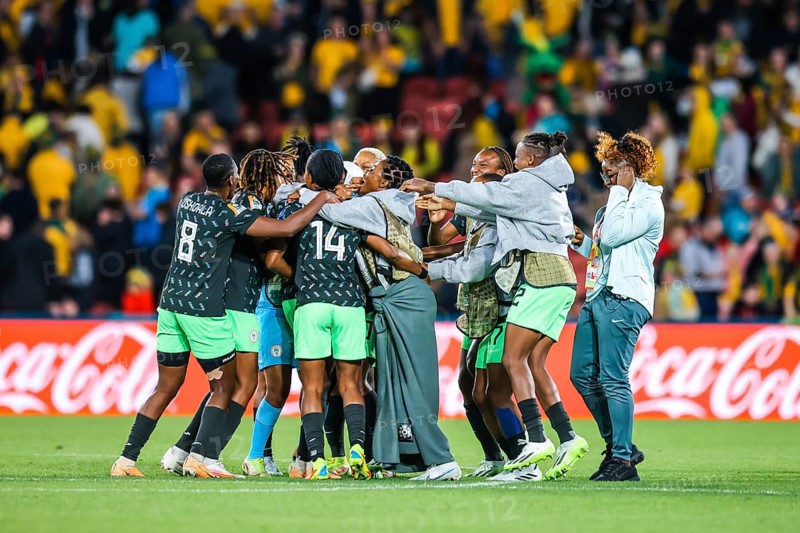 BRISBANE, AUSTRALIA, JULY 27: Nigeria team celebrate beating Australia at the FIFA Women's World Cup Australia New Zealand 2023 at Brisbane Stadium on July 27, 2023
