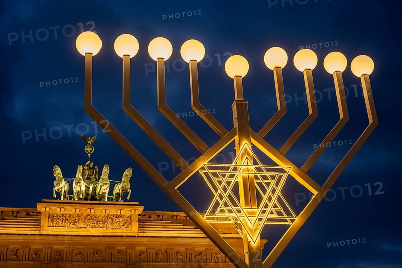 Germany, Berlin, 02.01.2025, Hanukkah candlestick Pariser Platz, in front of the Brandenburg Tor, Quadriga, Europe