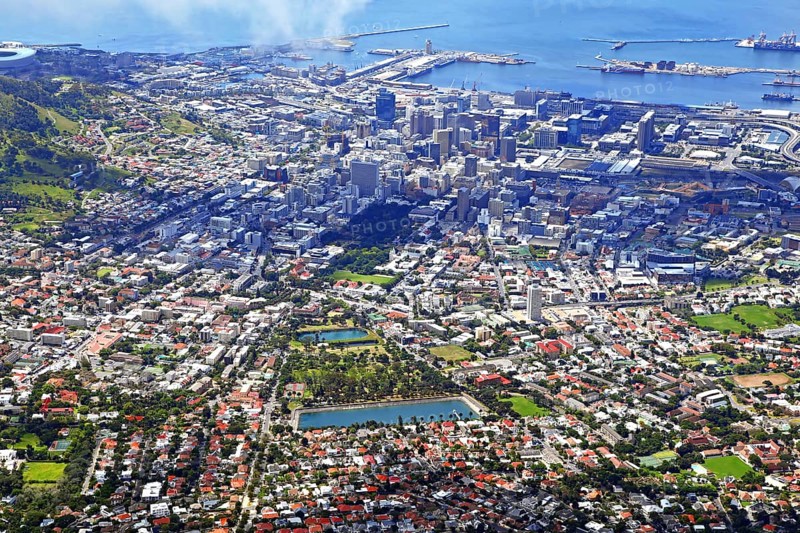 Blick hinab vom Tafelberg, Kapstadt, S