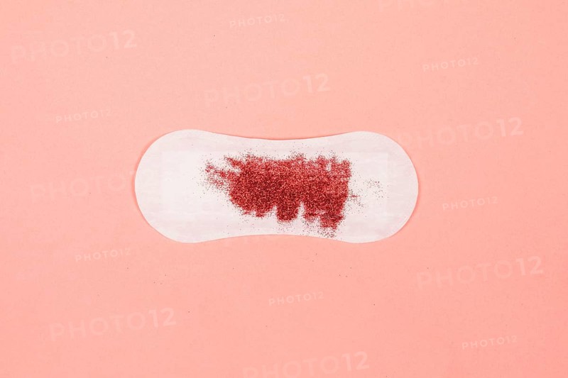 Sanitary towel with glitter