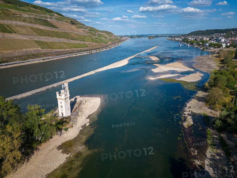 Aerial view with Rhine and Mäuseturm during extremely low water in the drought summer of 2022, Bingen am Rhein, Rhineland-Palatinate, Germany, Europe