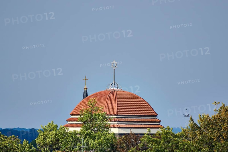 The re-erected Star of David on the Cultural Forum Görlitz Synagogue, with the cross of the Holy Cross Church in the background, Görlitz, Saxony, Germany, Europe