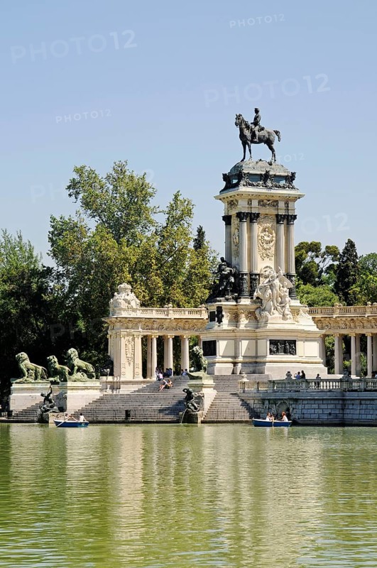 King Alfonso XII, equestrian statue, Retiro Park, Madrid, Spain, Europe