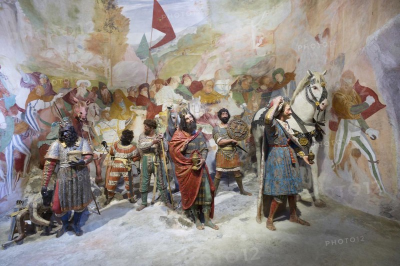 Arrival of the Magi. Representation in figures and frescoes by the famous Renaissance artist Gaudenzio Ferrari, Valduggia 1475 80, Milan 1546, c. 1520. Chapel on the Sacro Monte di Varallo created for the Counter-Reformation. UNESCO World Heritage Arrival of the Magi. Representation in figures of terracotta with real hair and frescoes by the famous Renaissance artist Gaudenzio Ferrari, Milan in 1546 to 1520 in the chapel created for the Counter-Reformation Sacro Monte di Varallo