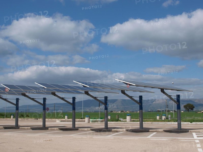 Solar cells at Italian motorway service stations
