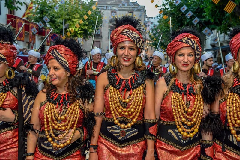 Women in historical clothing, Moors and Christians Parade, Moros y Cristianos, Jijona or Xixona, Province of Alicante, Costa Blanca, Spain, Europe