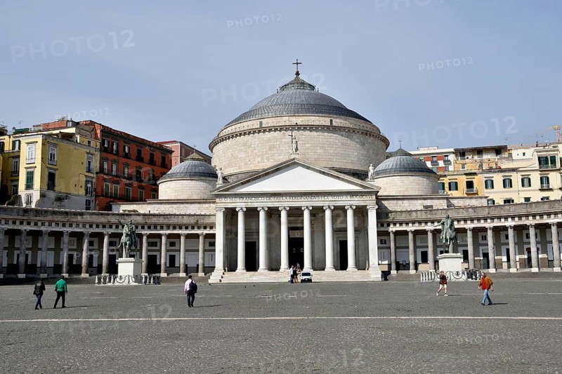 Basilica di San Francesco di Paola, Piazza del Plebiscito, Naples, Campania, Italy, Europe