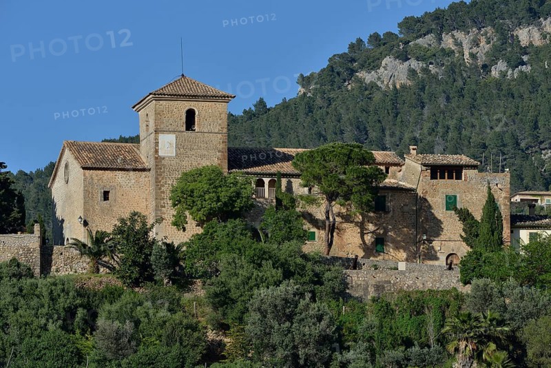 Iglesia de San Juan Bautista church, Deià, Serra de Tramuntana, Majorca, Balearic Islands, Spain, Europe