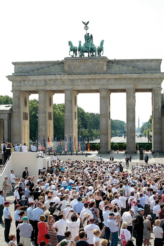 President Barack Obama delivering his speech at Pariser Platz square in front of the Brandenburg Gate, Berlin, Berlin, Germany, Europe