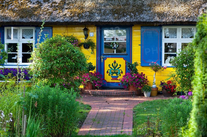 Thatched house in Born