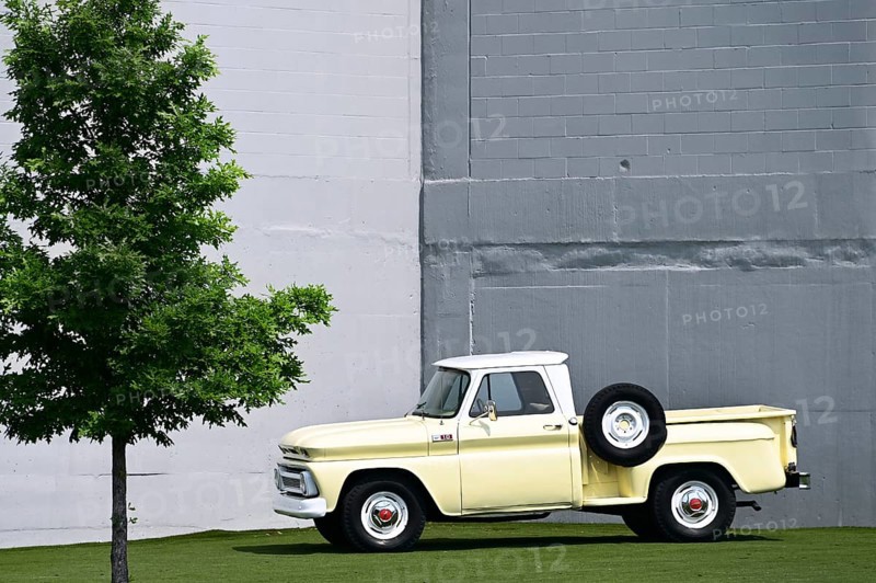 Old pickup truck, Nashville, Tennessee, United States of America