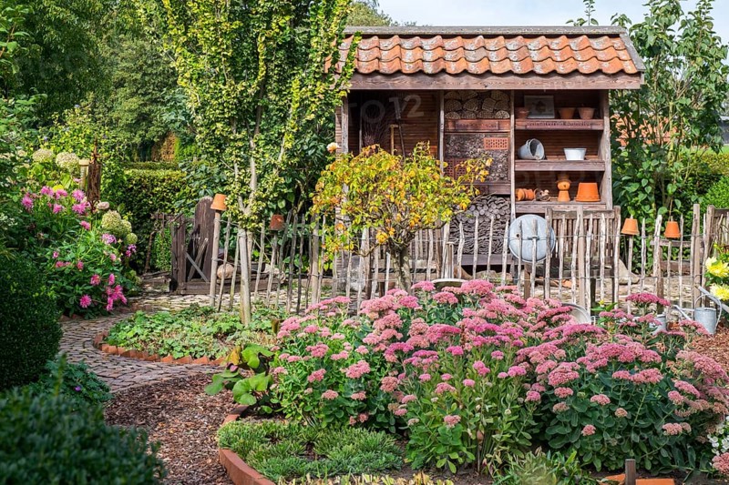 Farm garden