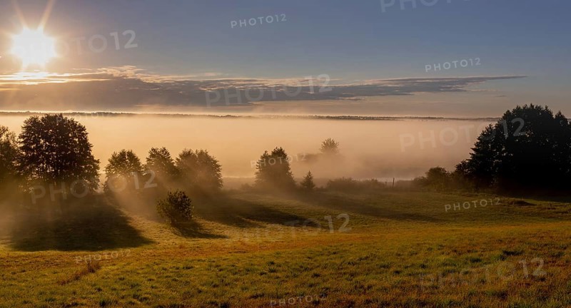 Sunrise on the Biebrza River in the Biebrza National Park. Burzyn, Podlasie, Poland, Europe