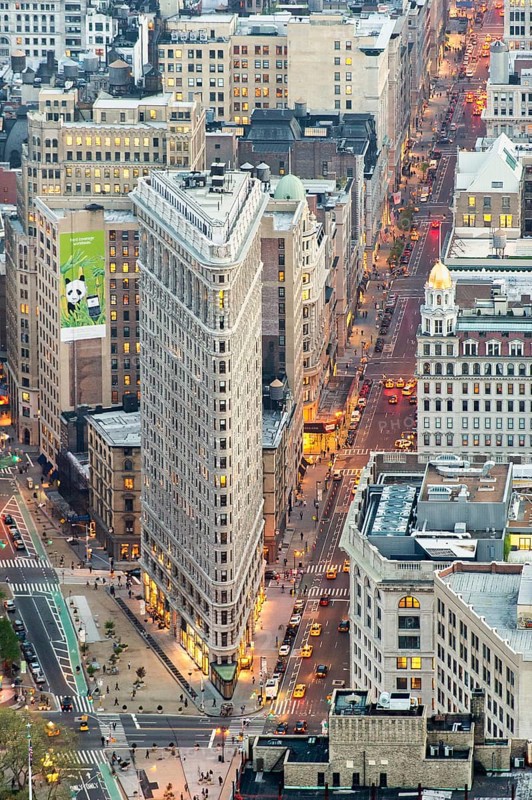 New York. Manhattan. Aerial view at dusk
