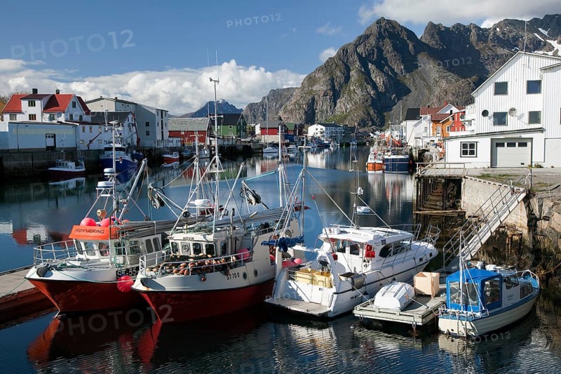 Fishing boats in the harbor, Henningsvaer, Henningsvær, Heimöya, Heimøya, Lofoten, Nordland, Northern Norway, Norway, Europe