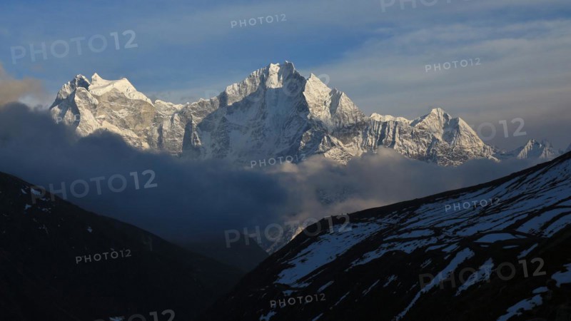Sunset in Dhole, view of Mt Thamserku and other high mountains
