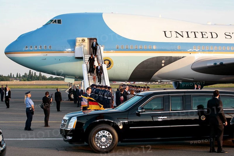 Arrival of President Barack Obama and family at Tegel Airport, with Air Force One, Berlin, Berlin, Germany, Europe