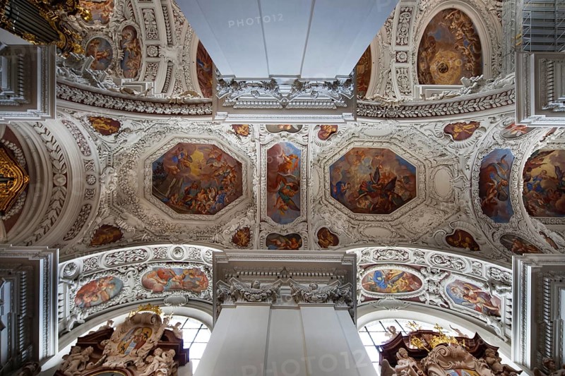 Ceiling frescoes, St. Stephen's Cathedral, Baroque, built 1668-1693, Episcopal Church, Catholic, Cathedral Square, Old Town, Three Rivers City of Passau, independent university city, administrative district of Lower Bavaria, Eastern Bavaria, Bavaria, Germany, Europe