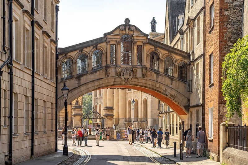 The Hertford Bridge or Bridge of Sighs in Oxford, Oxfordshire, England, Great Britain