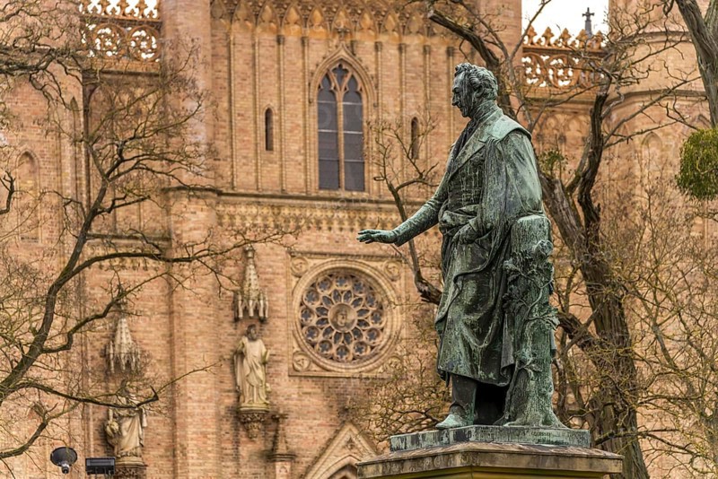The statue of Grand Duke George of Mecklenburg-Strelitz in front of the castle church in Neustrelitz, Mecklenburg Lake District, Mecklenburg-Vorpommern, Germany, Europe